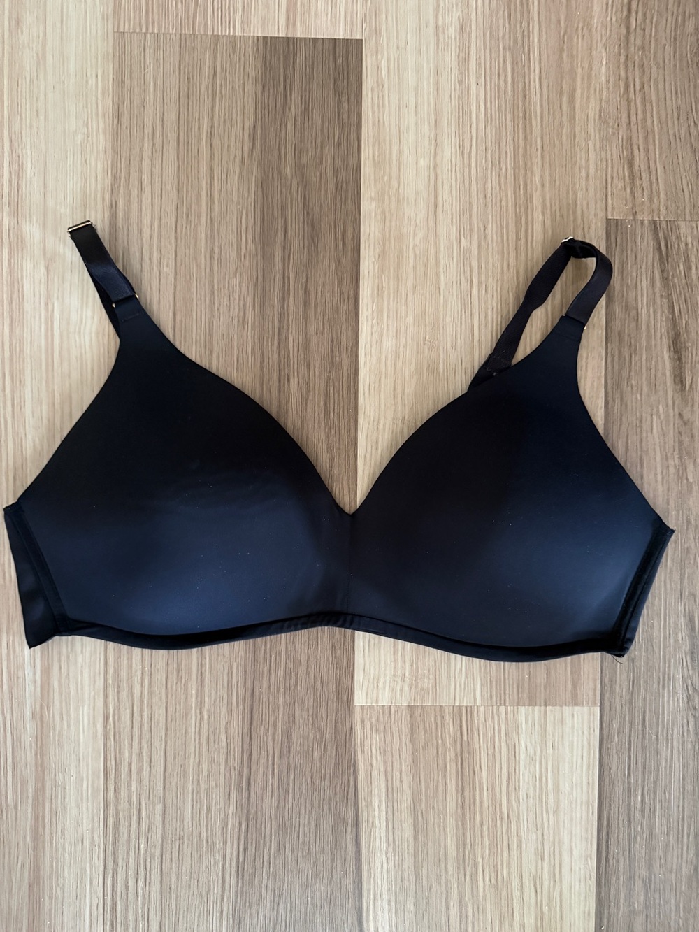 Soma Intimates Black Seamless Wireless Bra Size 40D Smooth Padded (0004)